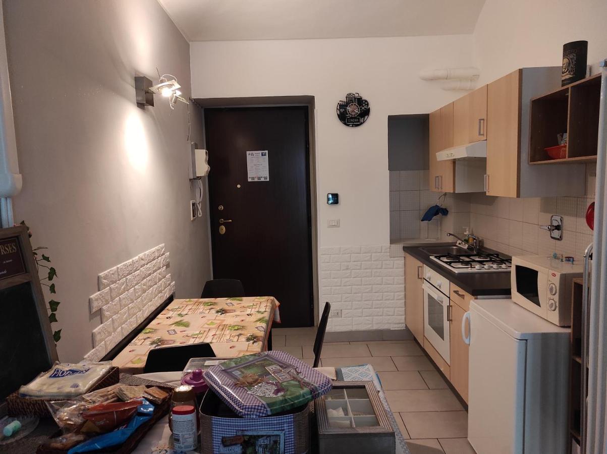 Cinecasa Di Andrea E Cristina Apartment Turin Bagian luar foto
