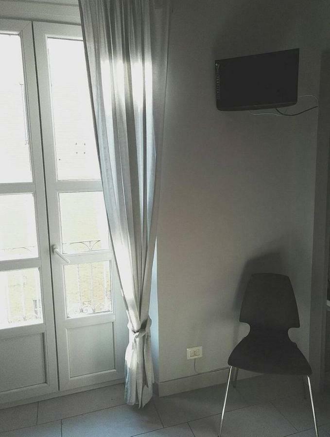 Cinecasa Di Andrea E Cristina Apartment Turin Bagian luar foto